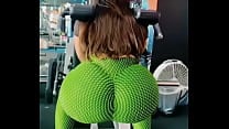 Leggins apretados mega culo