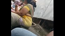 Desi yellow Saree aunty CurvyAnd sexy hips
