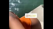 Helen Pales Rebolando de Mai ocirc Laranja
