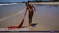 Elly pussy naked in the public beach