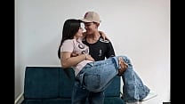 VECINA CULONA si quieres puedo alzarte DAME UN BESO ANTES DE QUE LLEGUE ALGUIEN A LA OFICINA VECINA CULONA si quieres puedo alzarte DAME UN BESO ANTES DE QUE LLEGUE ALGUIEN A LA OFICINA