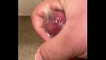 Masturb aacute ndome con un condon