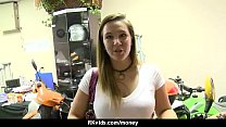 Amateur has sex for some quick cash 24