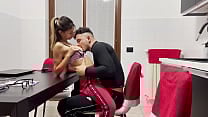 Segretaria italiana seduce il titolare  Finisce con il cazzo dentro   FACIAL  FOOTJOB  Dialogo ita Segretaria italiana seduce il titolare  Finisce con il cazzo dentro   FACIAL  FOOTJOB  Dialogo ita