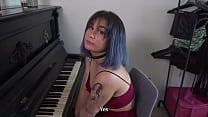 SUBMISSIVE GIRL GOT A FREE PIANO LESSON