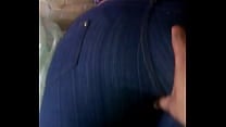 Apretando las nalgas de mi cu ntilde ada