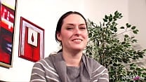 Nat uuml rlicher deutsche Studentin masturbiert das erste Mal f uuml r ihren Freund vor der Kamera Nat uuml rlicher deutsche Studentin masturbiert das erste Mal f uuml r ihren Freund vor der Kamera