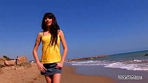 Myfirstpublic b brunette convince dude on the beach to fuck her wet pussy