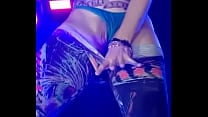 Cavala mostrando a xoxota no show de funk Cavala mostrando a xoxota no show de funk