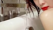 微博高颜值网红闫盼盼大波翘臀身材完美浴缸洗澡若隐若现的三点诱惑十足1080P超清无水印原版 微博高颜值网红闫盼盼大波翘臀身材完美浴缸洗澡若隐若现的三点诱惑十足1080P超清无水印原版