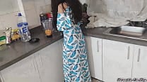 Mi Hijastra Hermosa con Vestido Azul Cocinando Es Mi Esclava Sexual Cuando su Mama no Esta en Casa Mi Hijastra Hermosa con Vestido Azul Cocinando Es Mi Esclava Sexual Cuando su Mama no Esta en Casa