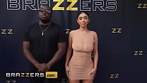 BRAZZERS Violet Myers Shows off her asshole to Paparazi