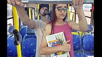 Estudande sendo encoxada por velho no onibus em p uacute blico Estudande sendo encoxada por velho no onibus em p uacute blico