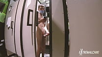 Teen wanking in the fitting room
