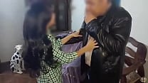 Padrastro castiga a su hijastra por a ver llegado tarde  a casa follando a su hijastra sexy Padrastro castiga a su hijastra por a ver llegado tarde  a casa follando a su hijastra sexy