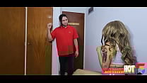 Latina Hot5   Mexicana sexy obtiene semen en su cara por la polla de chico de 18 a ntilde os Milf caliente de enorme culo chupa y traga polla