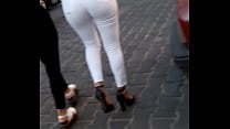 Me encontre esta hermosa cola Me encontre esta hermosa cola