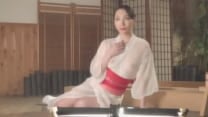危険で妖艶なオーラを放つ美女「吉岡蓮美」が人気女優の素顔に迫る「女熱大陸」に登場! 1 危険で妖艶なオーラを放つ美女「吉岡蓮美」が人気女優の素顔に迫る「女熱大陸」に登場! 1