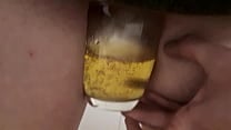 Pisse an der Arbeit meine Kaffeetasse wieder voll Pisse an der Arbeit meine Kaffeetasse wieder voll