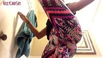 Slim Thick Ebony Booty Jiggles In Yoga pants Slim Thick Ebony Booty Jiggles In Yoga pants