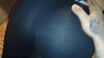 Mi hermanastra me encuentra masturb aacute ndome y coloca su enorme culo sobre mi verga Mi hermanastra me encuentra masturb aacute ndome y coloca su enorme culo sobre mi verga