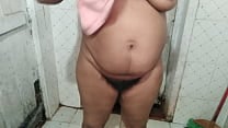 HOT MOM WHILE BATHING IN BATH ROOM