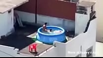 Chimando a la Gorda en la Piscina MP4