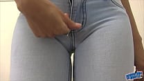 Busty Teen Cameltoe Wearing Jeans Round Ass