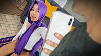 Hijab Girlfriend Invites Her BF to Her Bed to Rebel in The Naughtiest Way Possible    Hijablust