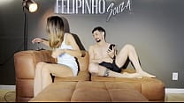 N atilde o aguentei e gozei gostoso com o meu primo antes da minha tia chegar