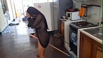 LEAKED VIDEO Famous Mexican influencer masturbating in the kitchen with a broomstick