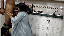 el chico del delivery si que tiene suerte la se ntilde ora no tiene como pagarle lo que le trajo y termina pagandole con su cuerpo ya quisieran tener todos la misma suerte el chico del delivery si que tiene suerte la se ntilde ora no tiene como pagarle lo que le trajo y termina pagandole con su cuerpo ya quisieran tener todos la misma suerte