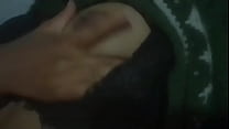 Me gusta tocarme las tetas
