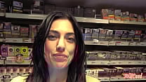 Sabrina italienne de 30ans agrave la libido explosive Part 1