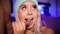 College girl makes a living sucking her boyfriend 039 s cock online College girl makes a living sucking her boyfriend 039 s cock online
