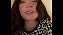 Mi novio me pide que me toque por webcam SIN ROPA Mi novio me pide que me toque por webcam SIN ROPA