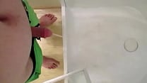 Campen mit Freunden Heimlich im Wohnmobil in die Dusche gepisst Campen mit Freunden Heimlich im Wohnmobil in die Dusche gepisst