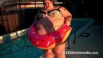 SSBBW Ivy Davenport Stuck In A Pool Inflatable