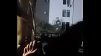 Mamando la verga del vecino en la via p uacute blica