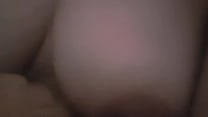 saboreando las tetas de mi ex esposa y luego la manoseo y le meto mano a tu cachetero saboreando las tetas de mi ex esposa y luego la manoseo y le meto mano a tu cachetero