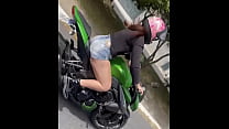 Motoqueira Gostosa demais