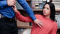 Teeh Was Confronted About Her Shoplifting Crime by The Guard Fuckthief