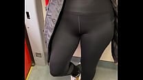 Sooo nice pussy in yoga pants Sooo nice pussy in yoga pants