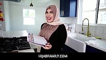 HijabFamily Thick Hijab Wife Tokyo Lynn Can No Longer Resists Her Horny Husband