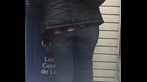 voyeur soft milf booty in jeans