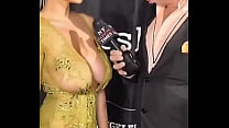 Atriz Porno Dando Entrevista Sem Nenhuma Roupa de Baixo
