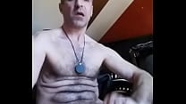 Homme 53 ans s 039 astique dans sa chambre en Normandie France DPT 27 Homme 53 ans s 039 astique dans sa chambre en Normandie France DPT 27
