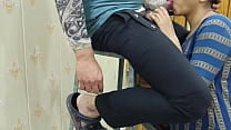 Indian desi bhabhi Desi Saara seduces electrician while he was repairing Ass ride and pussy fuck with Hindi audio Indian desi bhabhi Desi Saara seduces electrician while he was repairing Ass ride and pussy fuck with Hindi audio