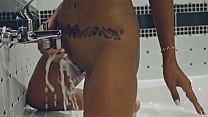 SANKTOR SPORTY ASIAN MILF WITH PERFECT BODY MASTURBATES IN THE BATH