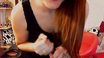 La tua Mistress italiana mette i suoi piedi sporchi sulla tua faccia e ti schiaccia come questo elicottero giocattolo La tua Mistress italiana mette i suoi piedi sporchi sulla tua faccia e ti schiaccia come questo elicottero giocattolo